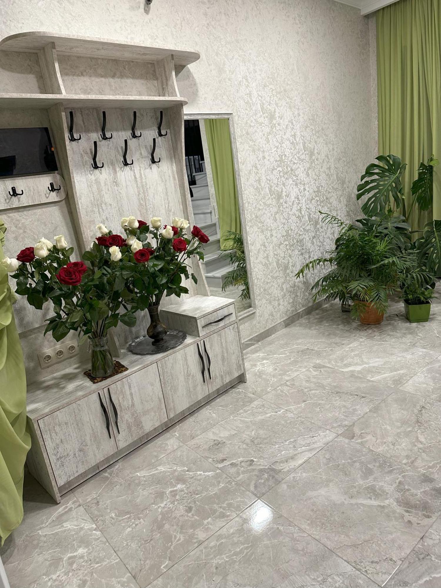 Three Palms Guest House 第比利斯 外观 照片
