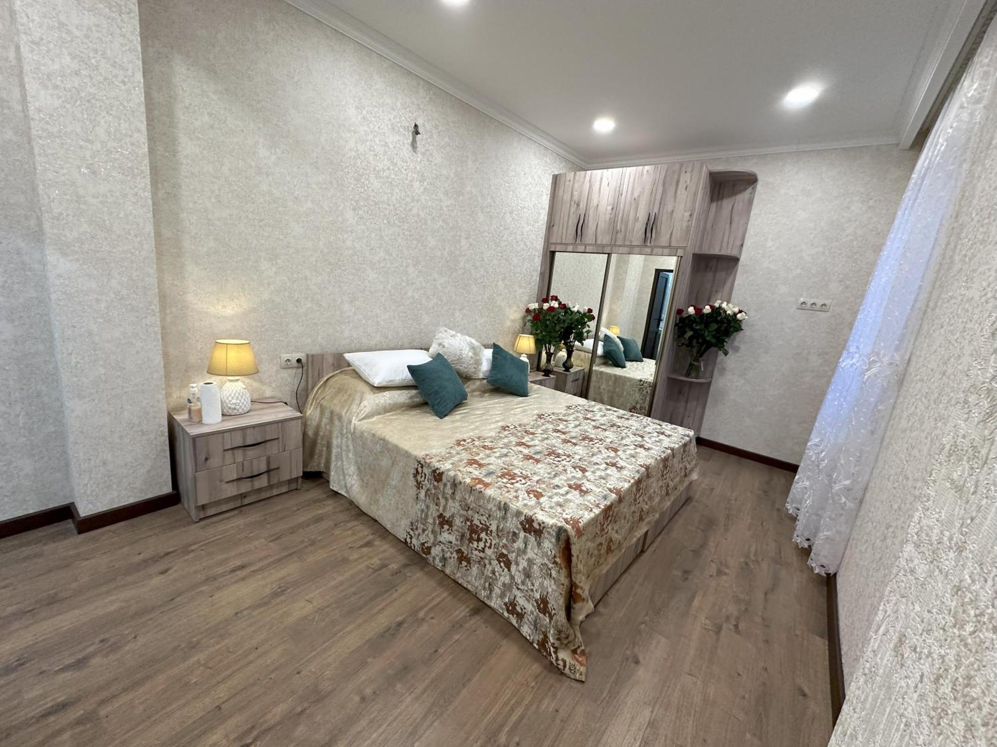 Three Palms Guest House 第比利斯 外观 照片