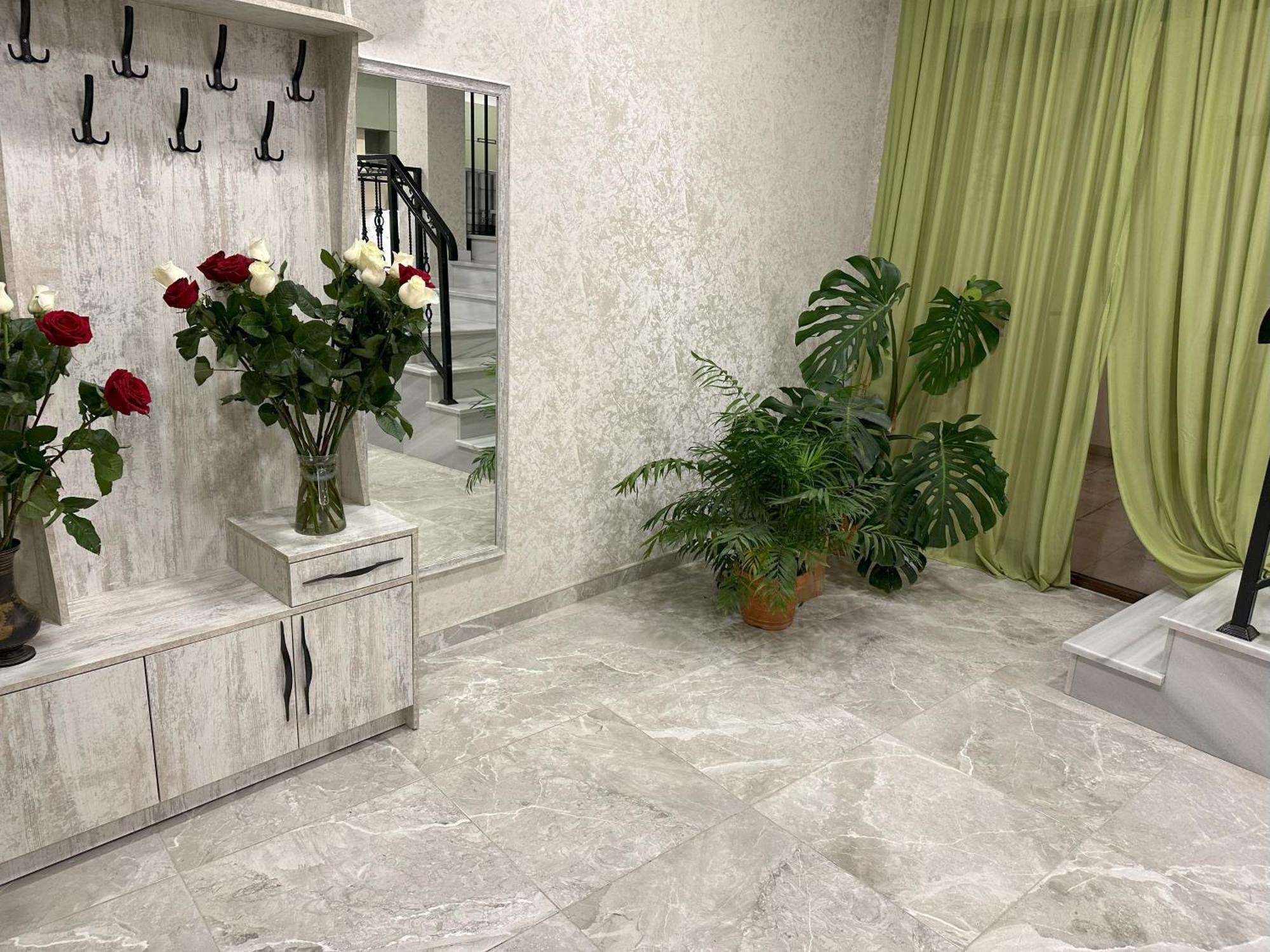 Three Palms Guest House 第比利斯 外观 照片
