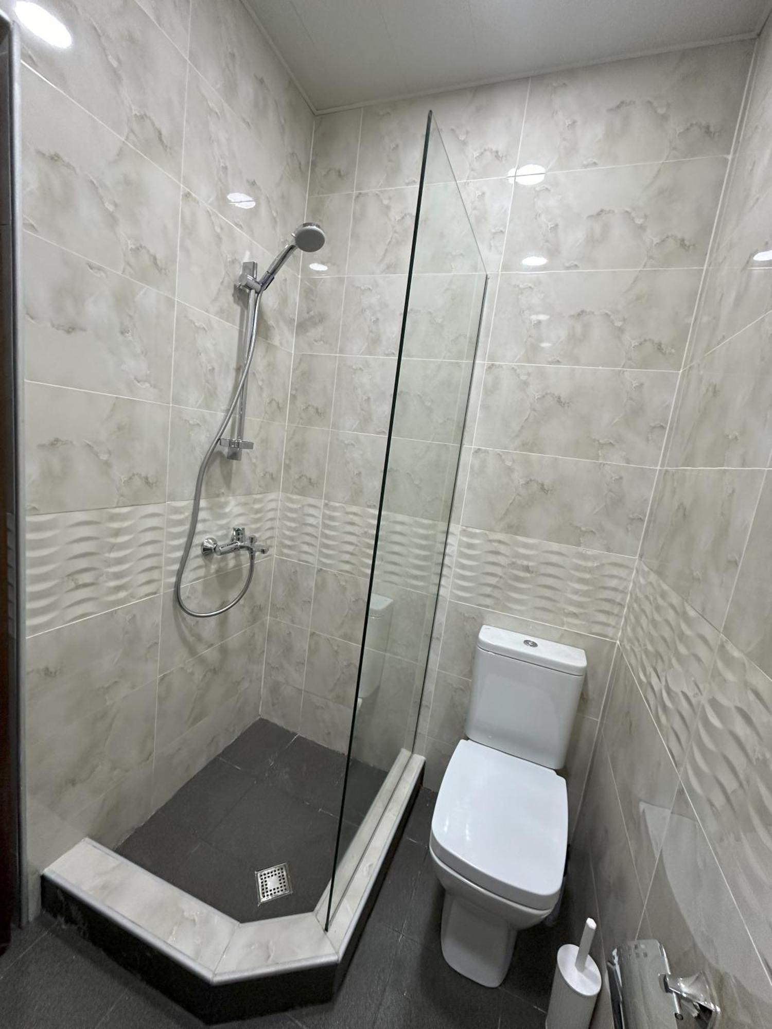 Three Palms Guest House 第比利斯 外观 照片