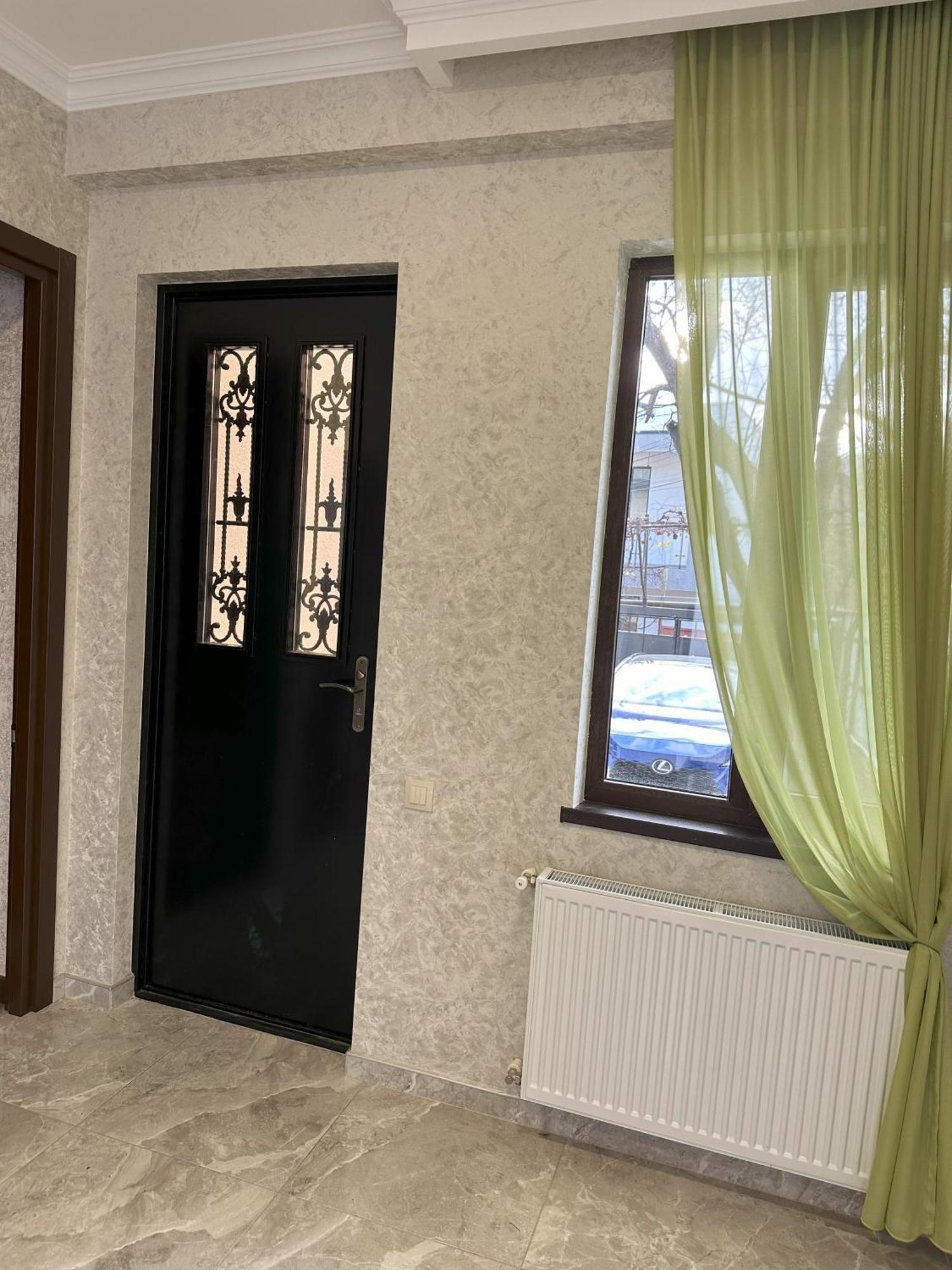 Three Palms Guest House 第比利斯 外观 照片